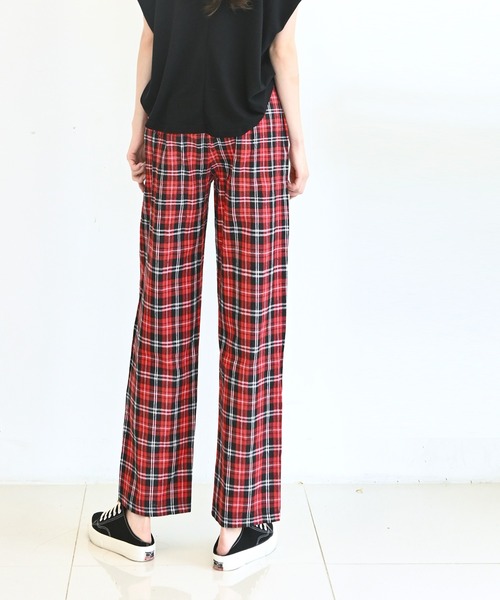 me+em select（ミームセレクト）の「チェックワイドイージースラックス（スラックス・レディース・ブラック/パープル/レッド/グリーン・FREE）」の17枚目の写真