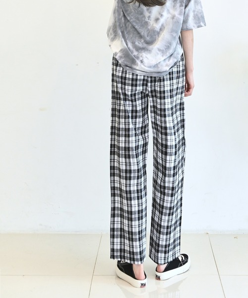 me+em select（ミームセレクト）の「チェックワイドイージースラックス（スラックス・レディース・ブラック/パープル/レッド/グリーン・FREE）」の21枚目の写真