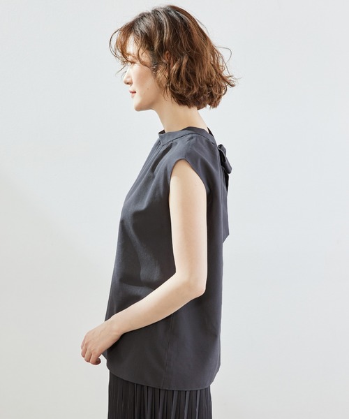 ROPE' PICNIC（ロペピクニック）の「【セットアップ対応】【2WAY】麻調プチハイブラウス（シャツ/ブラウス・レディース・チャコールグレー/キナリ/ダークブラウン/ライトグリーン・38）」の5枚目の写真