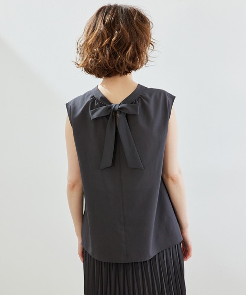 ROPE' PICNIC（ロペピクニック）の「【セットアップ対応】【2WAY】麻調プチハイブラウス（シャツ/ブラウス・レディース・チャコールグレー/キナリ/ダークブラウン/ライトグリーン・38）」の6枚目の写真