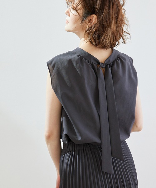 ROPE' PICNIC（ロペピクニック）の「【セットアップ対応】【2WAY】麻調プチハイブラウス（シャツ/ブラウス・レディース・チャコールグレー/キナリ/ダークブラウン/ライトグリーン・38）」の17枚目の写真