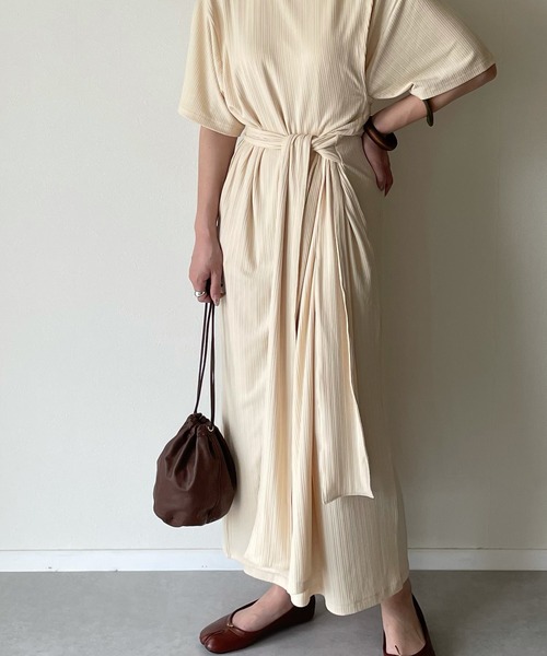 y/m by misato（イムバイミサト）の「ラップカットワンピース（ワンピース・レディース・ブラック/ベージュ/オフホワイト/アイボリー・FREE）」の16枚目の写真