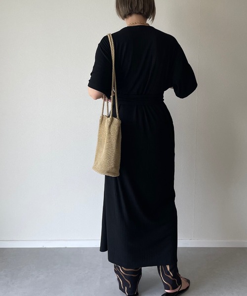 y/m by misato（イムバイミサト）の「ラップカットワンピース（ワンピース・レディース・ブラック/ベージュ/オフホワイト/アイボリー・FREE）」の10枚目の写真