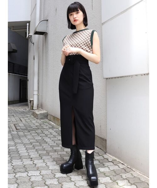 MURUA（ムルーア）の「ベルテッドペンシルスカート（スカート・レディース・アイボリー/ブラック/グリーン/モカ/その他1/その他・1/2）」の15枚目の写真