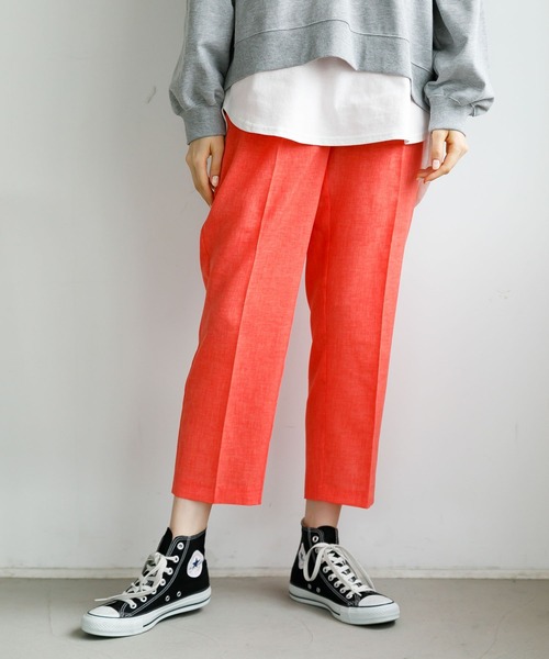 koe（コエ）の「カラーテーパードパンツ＊（スラックス・レディース・パープル/イエロー/オレンジ/ブルー/グリーン/ライトグリーン・M/L）」の6枚目の写真