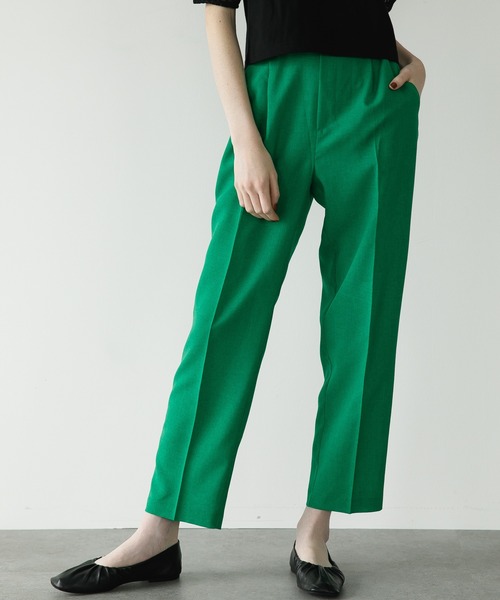 koe（コエ）の「カラーテーパードパンツ＊（スラックス・レディース・パープル/イエロー/オレンジ/ブルー/グリーン/ライトグリーン・M/L）」の2枚目の写真