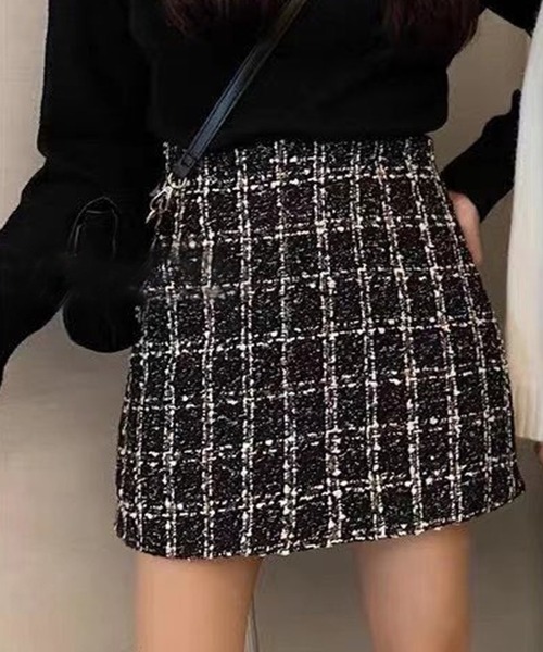 Twinkle;pm（トゥインクルピーエム）の「チェックツイードインナーP付ミニスカート（スカート・レディース・ブラック/ベージュ・SMALL/MEDIUM）」の2枚目の写真