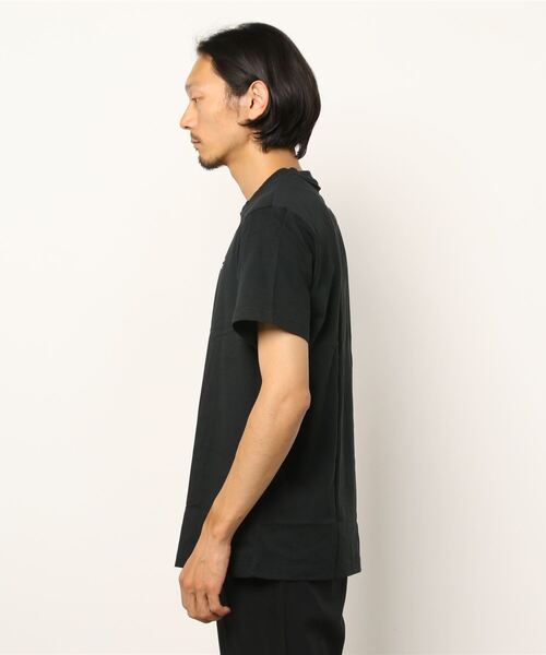 Reebok(リーボック)の「クラシックス ショートスリーブTシャツ / Classics Short Sleeve T-Shirt(Tシャツ/カットソー・メンズ・ホワイト/ブラック/レッド・SMALL/MEDIUM/LARGE/X-LARGE/XX-LARGE/X-SMALL/XXX-LARGE)」の4枚目の写真