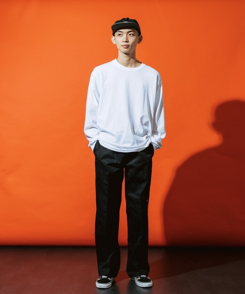 GILDAN(ギルダン)の「Gildan / ギルダン ドロップショルダークルーネックカットソー ビッグシルエット 無地 長袖Tシャツ(Tシャツ/カットソー・メンズ・ホワイト/ライトブルー/ブラック/ダークブラウン/ネイビー/グレー/オリーブ/イエロー/チャコール/オレンジ/アッシュグレー・S/L/2XL/XL/3XL/M)」の18枚目の写真