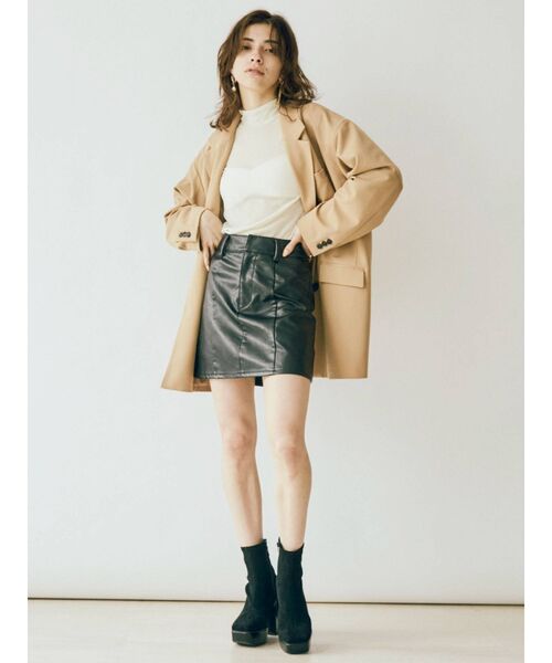 EVRIS（エヴリス）の「フェイクレザーミニスカート【セットアップ着用可能】（スカート・レディース・ブラウン/アイボリー/ブラック・SMALL/MEDIUM）」の8枚目の写真