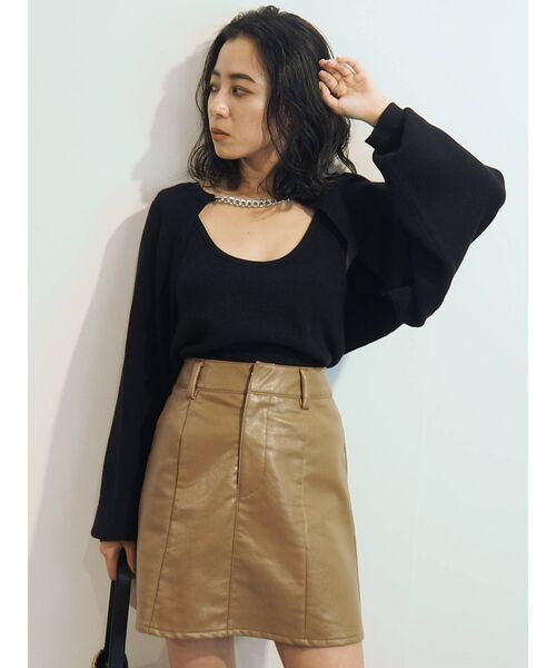 EVRIS（エヴリス）の「フェイクレザーミニスカート【セットアップ着用可能】（スカート・レディース・ブラウン/アイボリー/ブラック・SMALL/MEDIUM）」の14枚目の写真