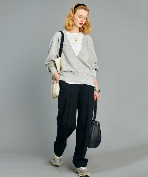 THE SHINZONE（ザ　シンゾーン）の「【THE SHINZONE】V NECK SWEAT WOMEN（スウェット・レディース・グレー・FREE）」の4枚目の写真