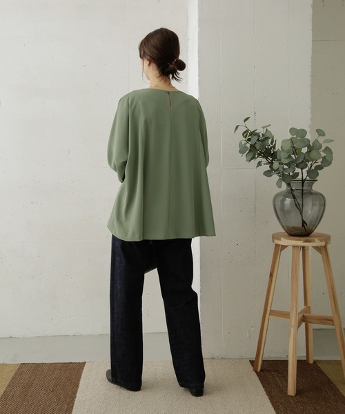 URBAN RESEARCH DOORS(アーバンリサーチドアーズ)の「タックスリーブチュニックブラウス(シャツ/ブラウス・レディース・グレー系その他/グリーン/ネイビー・ONE)」の17枚目の写真