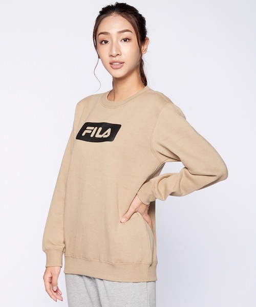 FILA(フィラ)の「【FILA / フィラ】レディースフロントボックスロゴスウェット / トレーナー(スウェット・レディース・ブラック/ベージュ/ネイビー・MEDIUM/LARGE/X-LARGE)」の17枚目の写真