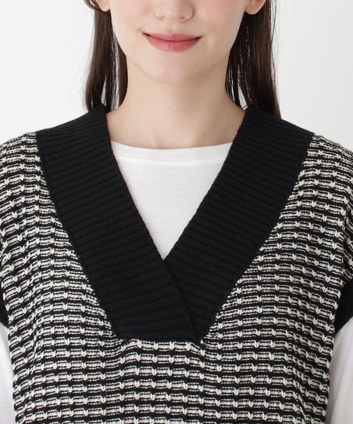 SHOO・LA・RUE（シューラルー）の「◆【2点セット】ニットベスト+ロンT（その他トップス・レディース・アイボリー/ブラウン系その他/ブラック系3/ピンク系・02/03/04）」の9枚目の写真