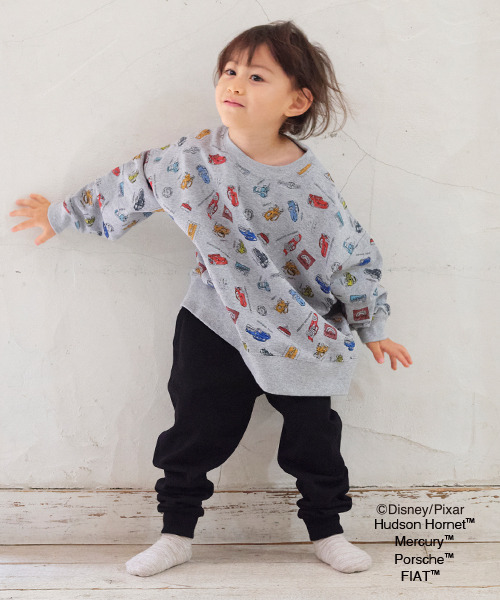 b・ROOM（ビールーム）の「【DISNEY/PIXAR】CARSワンマイルウエアセットアップ（アンサンブル・キッズ・アイボリー/トップグレー・90cm/110cm/100cm/120cm）」の2枚目の写真