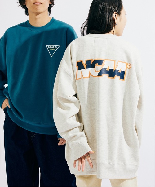JOURNAL STANDARD（ジャーナルスタンダード）の「【NCAA × JS】別注 プリントロゴ スウェット  [ユニセックス対応]（スウェット・メンズ・マスタード/ホワイト/コバルトブルー/ネイビー/ライトグレー・LARGE/MEDIUM）」の2枚目の写真