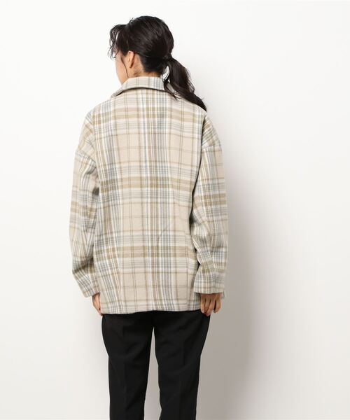 HONEYSUCKLE ROSE（ハニーサックルローズ）の「【HONEYSUCKLE ROSE】チェックショートチェスターコート（チェスターコート・レディース・ベージュ/ブラック×グリーン・L/M）」の4枚目の写真