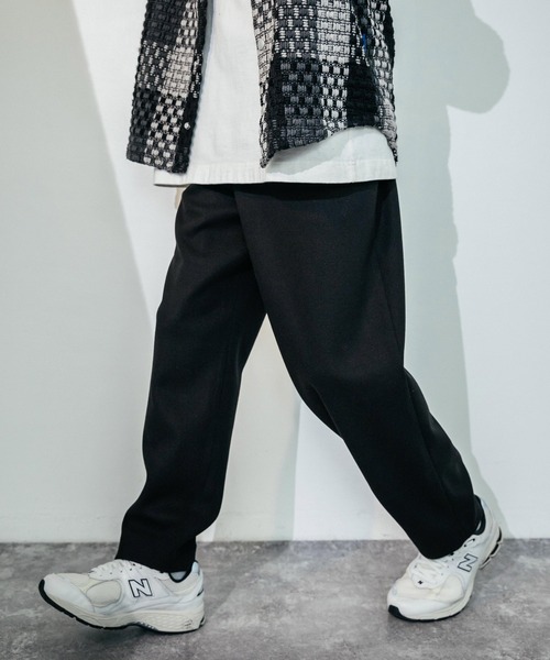 LiSS(リス)の「Liss/リス ダブルジャージー テーパードラップイージーパンツ(その他パンツ・メンズ・ブラック/ブラウン・1/2)」の1枚目の写真