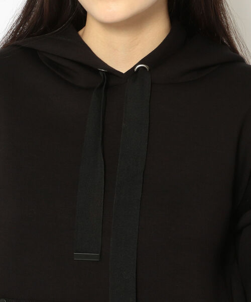 AULA AILA(アウラアイラ)の「AULA AILA(アウラ アイラ)別注2WAYバックプリーツパーカー(パーカー・レディース・ホワイト/ベージュ/ブラック・FREE)」の21枚目の写真