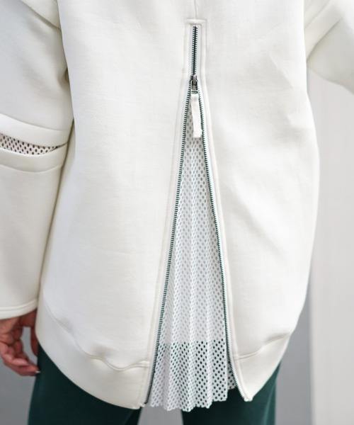 AULA AILA(アウラアイラ)の「AULA AILA(アウラ アイラ)別注2WAYバックプリーツパーカー(パーカー・レディース・ホワイト/ベージュ/ブラック・FREE)」の10枚目の写真