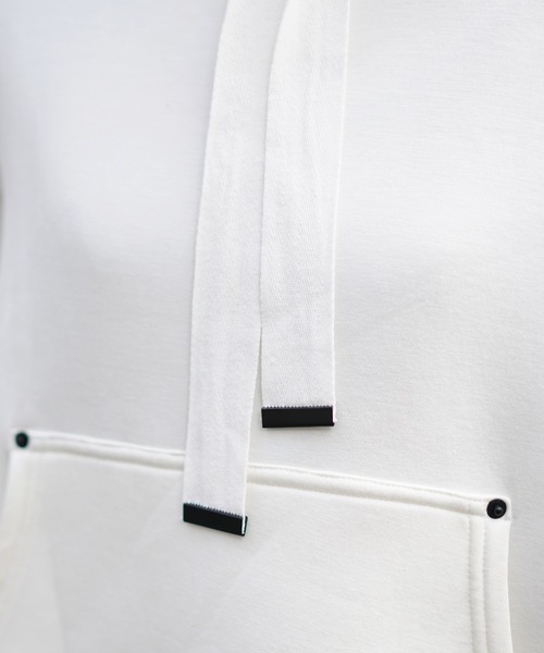 AULA AILA(アウラアイラ)の「AULA AILA(アウラ アイラ)別注2WAYバックプリーツパーカー(パーカー・レディース・ホワイト/ベージュ/ブラック・FREE)」の15枚目の写真