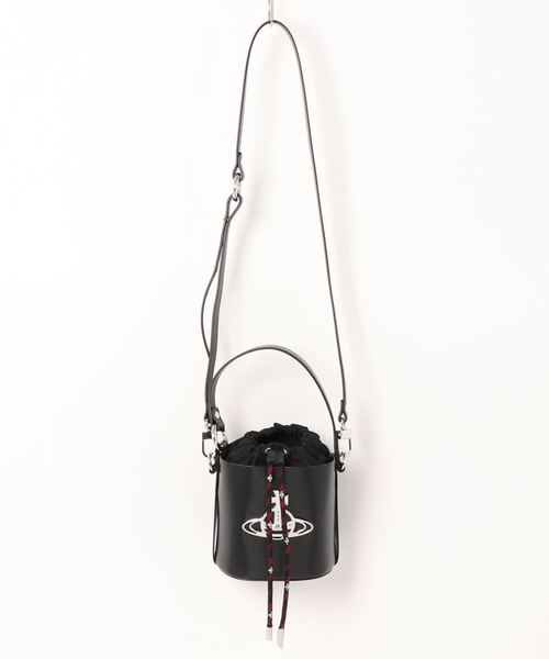 Vivienne Westwood(ヴィヴィアンウエストウッド)の「43020023-42095-PFDAISY SMALL DRAWSTRING BUCKET(ショルダーバッグ・レディース・ブラック・FREE)」の1枚目の写真