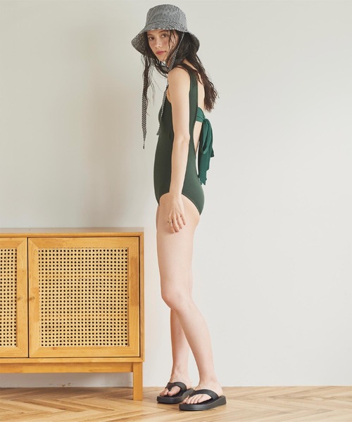 SEA DRESS（シードレス）の「ﾌｪｲｸﾚｻﾞｰｽｸｴｱﾄﾝｸﾞｻﾝﾀﾞﾙ（サンダル・レディース・ブラウン/ホワイト系その他/ブラック・L/M/S）」の11枚目の写真