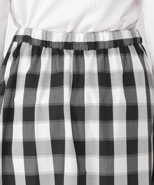 studio CLIP(スタディオクリップ)の「シャドウブロックチェックスカート(スカート・レディース・ブラック/ベージュ/グリーン・FREE)」の18枚目の写真
