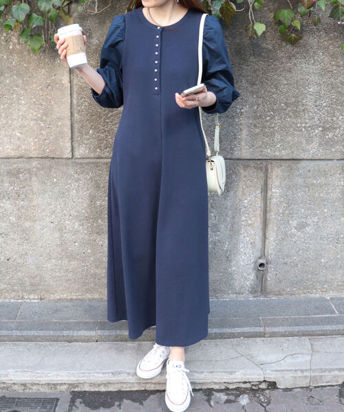 fredy emue（フレディエミュ）の「パールボタン袖ボリュームワンピース（ワンピース・レディース・ネイビー/イエロー・38/36）」の6枚目の写真