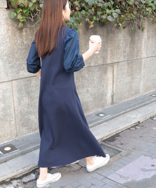 fredy emue（フレディエミュ）の「パールボタン袖ボリュームワンピース（ワンピース・レディース・ネイビー/イエロー・38/36）」の7枚目の写真