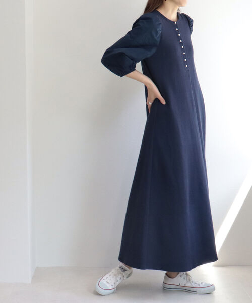 fredy emue（フレディエミュ）の「パールボタン袖ボリュームワンピース（ワンピース・レディース・ネイビー/イエロー・38/36）」の12枚目の写真