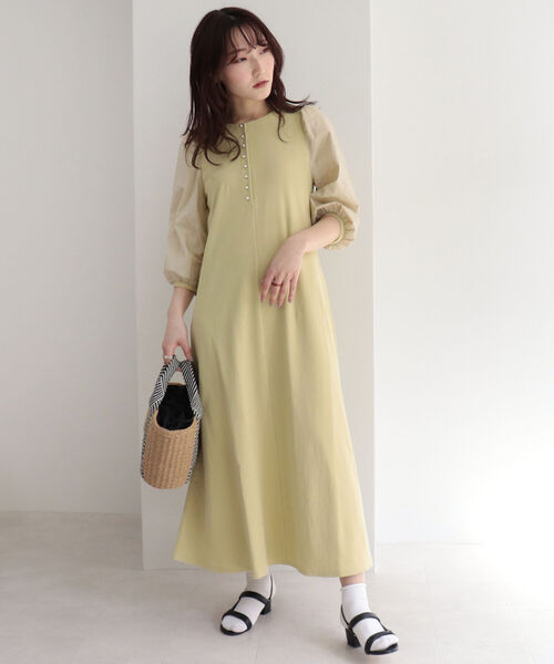 fredy emue（フレディエミュ）の「パールボタン袖ボリュームワンピース（ワンピース・レディース・ネイビー/イエロー・38/36）」の22枚目の写真