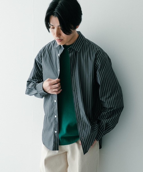ITEMS URBANRESEARCH（アイテムズ アーバンリサーチ）の「レギュラー ストライプシャツ（シャツ/ブラウス・メンズ・ブルー/ブラック/ネイビー・LARGE/MEDIUM）」の2枚目の写真