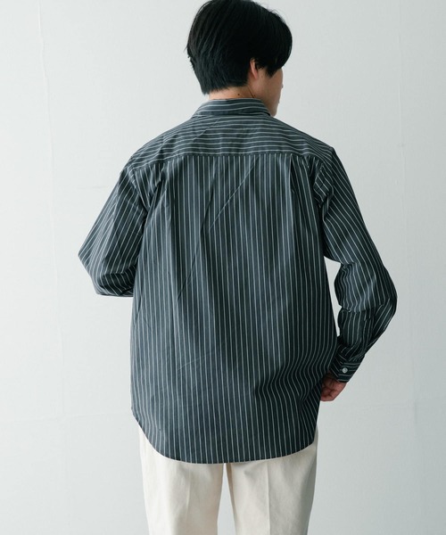 ITEMS URBANRESEARCH（アイテムズ アーバンリサーチ）の「レギュラー ストライプシャツ（シャツ/ブラウス・メンズ・ブルー/ブラック/ネイビー・LARGE/MEDIUM）」の6枚目の写真