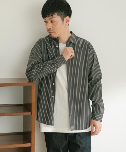 ITEMS URBANRESEARCH（アイテムズ アーバンリサーチ）の「レギュラー ストライプシャツ（シャツ/ブラウス・メンズ・ブルー/ブラック/ネイビー・LARGE/MEDIUM）」の9枚目の写真