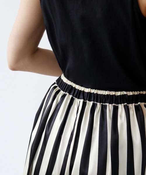 ELFRANK（エルフランク）の「ストライプサテンワイドパンツ（その他パンツ・レディース・ブラック・FREE）」の8枚目の写真