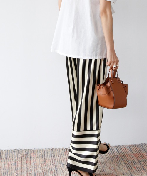 ELFRANK（エルフランク）の「ストライプサテンワイドパンツ（その他パンツ・レディース・ブラック・FREE）」の12枚目の写真