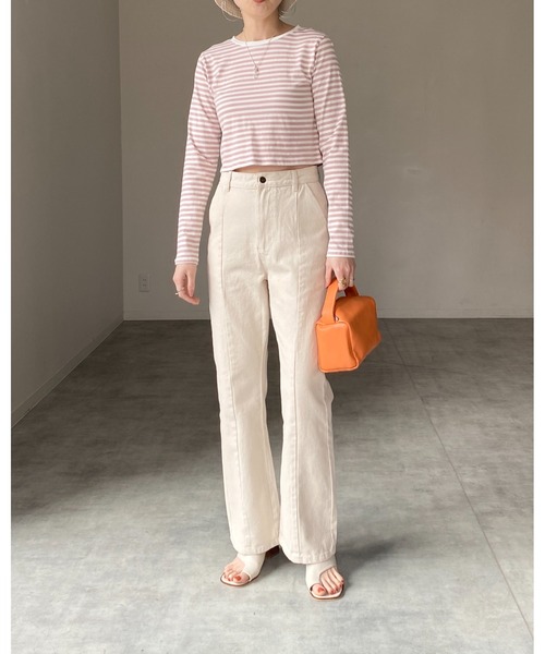 She's Closet（シーズクローゼット）の「ハイウエストセンターラインフレアデニムパンツ（デニムパンツ・レディース・オフホワイト/インディゴブルー/ブルー・M/L）」の17枚目の写真