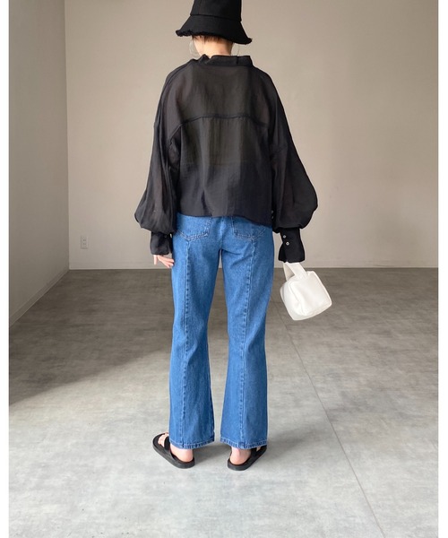 She's Closet（シーズクローゼット）の「ハイウエストセンターラインフレアデニムパンツ（デニムパンツ・レディース・オフホワイト/インディゴブルー/ブルー・M/L）」の9枚目の写真