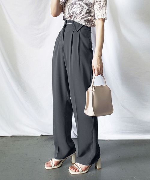 me+em select（ミームセレクト）の「※【 S/M/L/XLサイズ展開 】パイピングラインワイドベルトタックルーズスラックス（スラックス・レディース・グレー/ブラック/ホワイト/ブラウン・X-LARGE/SMALL/MEDIUM/LARGE）」の4枚目の写真