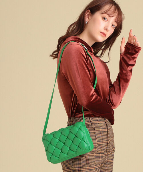 Ray BEAMS（レイビームス）の「JW PEI / Maze Bag（ショルダーバッグ・レディース・グリーン/ブラック・ONE SIZE）」の11枚目の写真