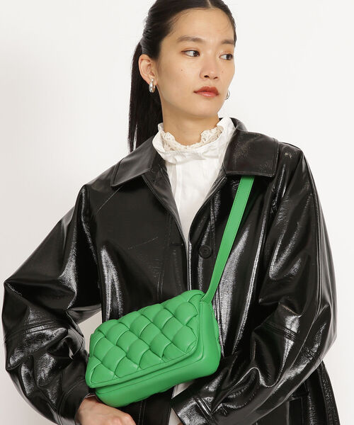 Ray BEAMS（レイビームス）の「JW PEI / Maze Bag（ショルダーバッグ・レディース・グリーン/ブラック・ONE SIZE）」の13枚目の写真