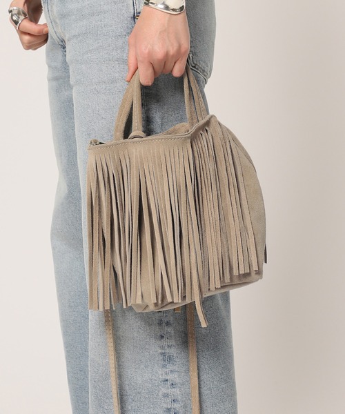 MARLON FIRENZE(マーロンフィレンツェ)の「【MARLON FIRENZE/マルロン】スエードフリンジ2WAYバッグ(ハンドバッグ・レディース・ベージュ・FREE)」の4枚目の写真