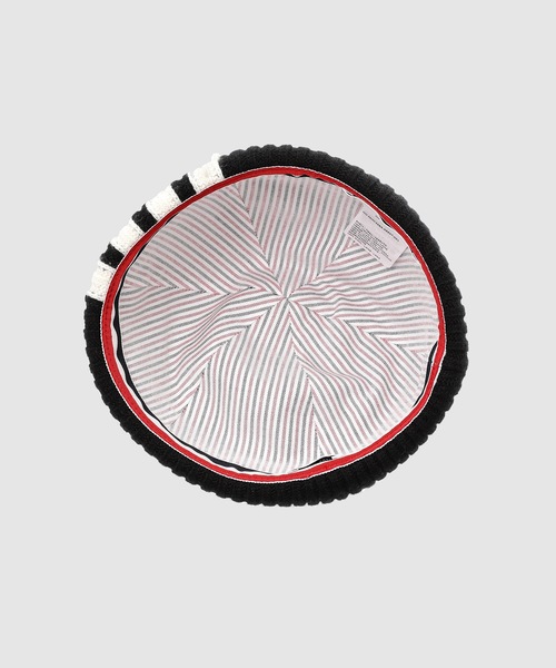 THOM BROWNE（トムブラウン）の「KNIT RIB BRIM HAT IN MELTON（ニット