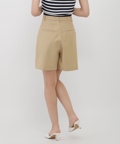 Love,Bonito(ラブボニート)の「ミラーニ テーラード バミューダショートパンツ(その他パンツ・レディース・ブラック/ブラウン・MEDIUM/LARGE/SMALL)」の12枚目の写真