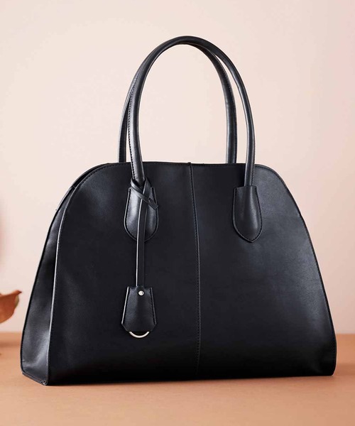えりなです 美品　ファイティングバッグ 2WAY】ベルトアクセントブガッティ バッグ （ハンドバッグ