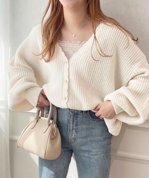 apres jour(アプレジュール)の「スカラップVネックカーディガン【ZOZOTOWN限定アイテム】(カーディガン/ボレロ・レディース・ライトピンク/ライトベージュ/ラベンダー/オフホワイト・X-LARGE/フリー)」の15枚目の写真