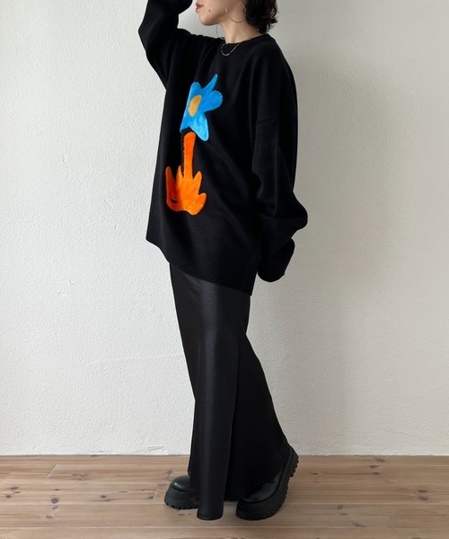 wee9s(ウィークス)の「over size FLOWER knit / オーバーサイズフラワーニット(ニット/セーター・レディース・ブラック・FREE)」の6枚目の写真