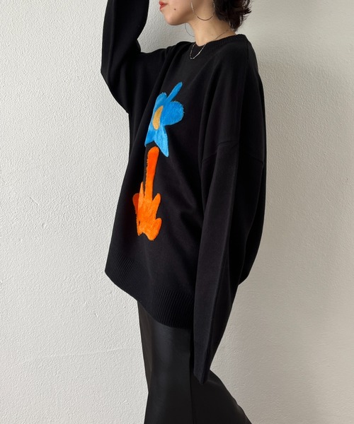 wee9s(ウィークス)の「over size FLOWER knit / オーバーサイズフラワーニット(ニット/セーター・レディース・ブラック・FREE)」の4枚目の写真